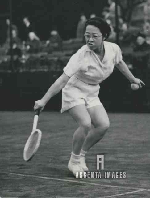 1953 Tennis Player Gem Hoahing at the Junior Tennis Championship